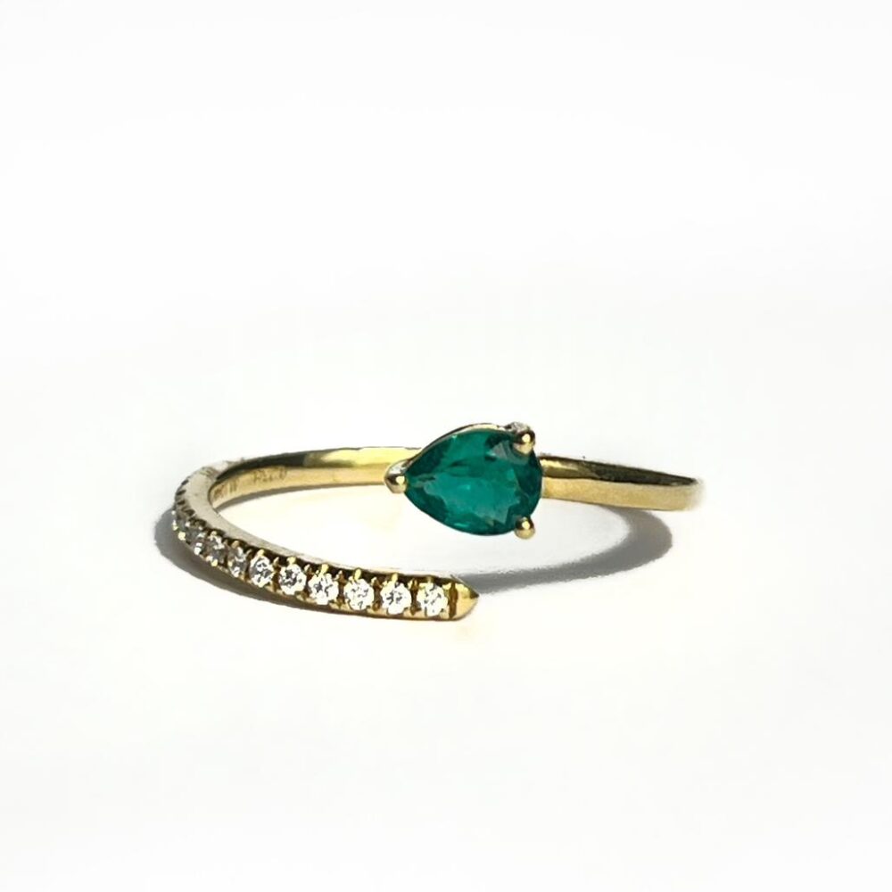 Anillo Abierto con Lagrima